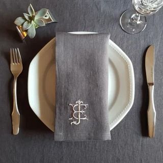 RodonLuxuryLinen - Etsy Greece Wedding Napkins Personalized, Monogrammed Linens, Embroidery Wedding, Custom Napkins, Wedding Table Decor, European Linens, Hospitality Industry, Wedding Napkins, Dining Table Decor