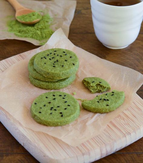 Green Tea Shortbread Cookies — Cinnamon Society Green Tea Cookies, Cookies Making, Matcha Green Tea Recipes, Tea Treats, Matcha Recipes, Green Tea Cake, Sushi Lunch, Short Bread, Green Tea Recipes