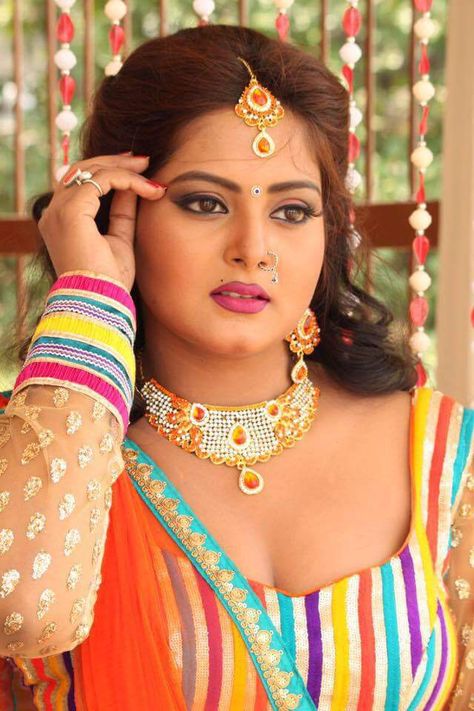 Anjana Singh HD Wallpaper, Photos, Images, Photo Gallery - Bhojpuri Gallery Anjana Singh, Bhojpuri Actress, Actress Images, Popular Actresses, Vegetarian Snacks, Snacks Recipes, Wallpaper Download, Actress Pics, Indian Beauty Saree