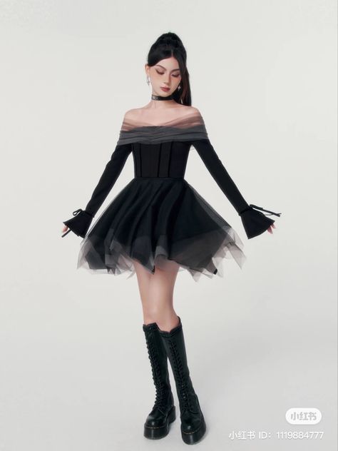 Star Dress Outfit, Swan Costume, Black Swan Costume, Preformance Outfits, Fairy Clothes, Fancy Blouses, Gowns Of Elegance, Fairy Dress, Kpop Fashion Outfits