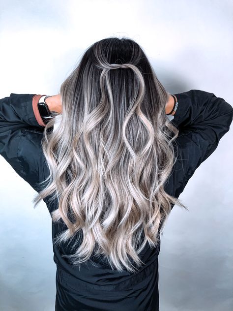 Platinum Bayalage On Dark Hair, Black Root Melt Blonde Hair, Icy Blonde Balayage Dark Roots Long Hair, Black White Balayage, Dark Root Icy Blonde Balayage, Balayage Ash Blonde Dark Roots, Black Shadow Root Blonde, Brown Hair To Blonde Transformation, Black Root Blonde Balayage