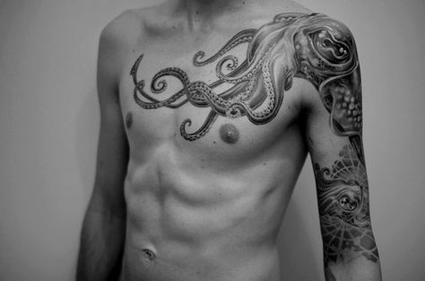 tatuajes-de-pulpo-pecho-y-brazo Cuttlefish Tattoo, Octopus Tattoo Sleeve, Squid Tattoo, Octopus Tattoo Design, Octopus Tattoos, Mens Shoulder Tattoo, Octopus Tattoo, 1 Tattoo, Tattoo Blog