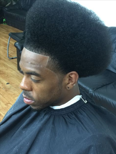 Afro fade Army Hairstyle, African American Haircuts, Taper Fade Afro, Hairstyles Black Men, Medium Fade Haircut, Afro Fade Haircut, Army Haircut, White Boy Haircuts, Haircuts For Black Men