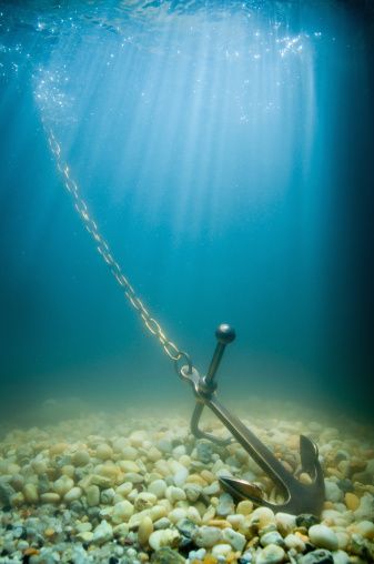 Anchor Underwater, Anchor Drawings, Anchor Wallpaper, Boat Drawing, Underwater Painting, Ship Anchor, Art Major, Sleeve Ideas, Boat Art