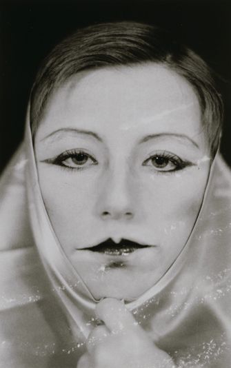 Cindy Sherman, Untitled (detail), 1975/2004. Courtesy of the artist and Metro Pictures Cindy Sherman Art, Cindy Sherman Photography, Claude Cahun, Untitled Film Stills, Cindy Sherman, Tate Gallery, Film Director, Film Stills, Female Artists