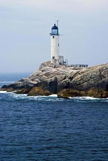 Come summer, my family enjoys lighthouse hopping. Like hikers who “bag” mountain peaks, we “collect” lighthouses. They’re America’s castles, harboring stories of sunken ships, Revolutionary battles, desperate drownings, daring rescues, and keepers’ isolated lives. Climb up spiraling stairs and a steep ladder and through a tight hatch into the lamp room. The reward? A breathtaking 360-degree view. Here are 10 for you to collect: Block Island Southeast Light, Block Island, Rhode Island; Colches... New England Lighthouses, England Vacation, England Coast, White Island, Portland Head Light, New England Road Trip, Harbor Lights, New England States, Lighthouse Pictures