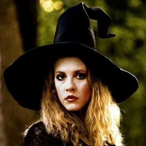 Witches Clothes, Stevie Nicks Witch, Welsh Witch, Stevie Nick, Witchy Women, Buckingham Nicks, Stevie Nicks Style, Stephanie Lynn, Ancient Queen