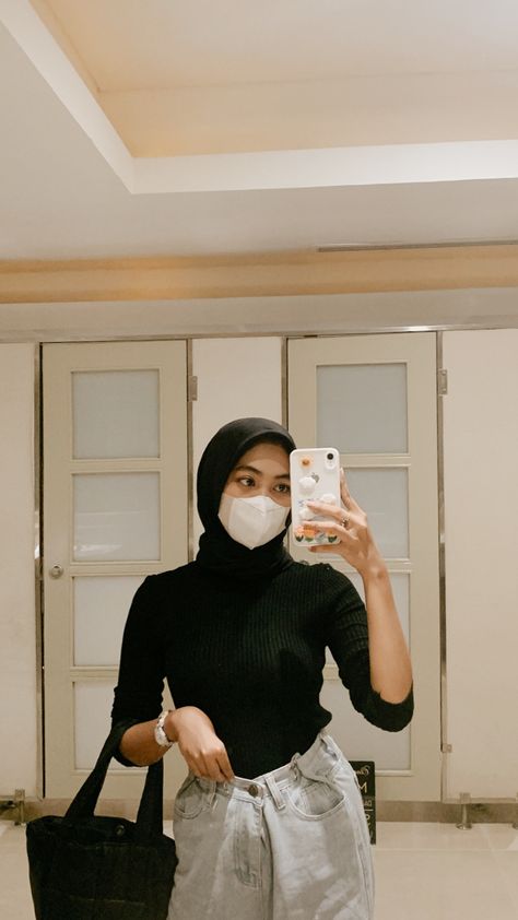 Hijab Turtleneck Outfit, Turtleneck Hijab Outfit, Turtleneck Outfit, Hijab Ootd, Ootd Ideas, Outfit Hijab, 8th Grade, Hijab Outfit, Turtleneck Sweater