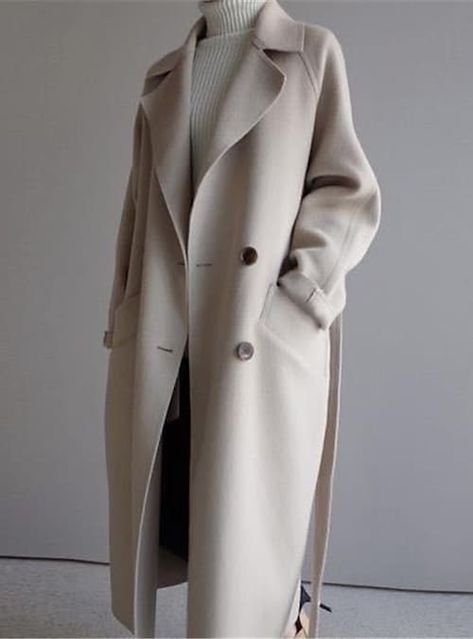 Oversized Overcoat, Korean Fashion Elegant, Lapel Collar Coat, Mantel Outfit, Mode Mantel, Fall Fashion Coats, Loose Coats, Chic Shirts, Coat Outfit