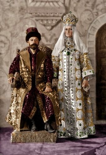 1903 - N and A as Alexei I Russian Dress, Alexei Romanov, Fancy Dress Ball, House Of Romanov, Alexandra Feodorovna, Winter Palace, Romanov Dynasty, Tsar Nicholas Ii, Tsar Nicholas