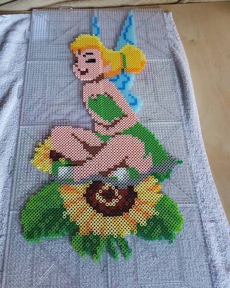 Tinker Bell hama beads by darthgeekous Hama Beads Disney, Hama Disney, Hama Art, Easy Perler Beads Ideas, Fusion Beads, Perler Crafts, Hama Beads Patterns, Diy Perler Beads, Disney Cross Stitch