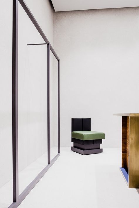 Gallery of Jil Sander Store / Andrea Tognon architecture - 5 Jill Sanders, Reference Drawing, Architectural Section, Contemporary Furniture Design, Retail Store Design, Shop Decor, Retail Interior, Dressing Tables, Store Interior