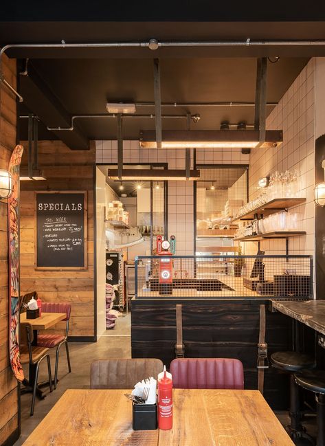 Casual Restaurant Interior Design, Burger Restaurant Design, Bear Burger, Fast Food Restaurant Design, Brixton London, Small Restaurant Design, Casual Restaurant, Small Pizza, Pizza House