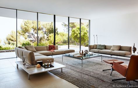 Knoll Coffee Table, Florence Knoll Sofa, Knoll Sofa, Florence Knoll, Square Coffee Table, Interior Design Magazine, Coffee Table Square, Luxury Sofa, Outdoor Sectional Sofa