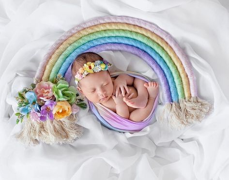 𝚙𝚒𝚗𝚔𝚢𝚝𝚒𝚗𝚔𝚜𝚋𝚘𝚞𝚝𝚒𝚚𝚞𝚎 on Instagram: “So very special! Image by @bellybeautifulportraits, my pastel rainbow prop in use 💕” Rainbow Baby Photography, Newborn Baby Photoshoot, Foto Baby, Baby Newborn, Newborn Photoshoot, Newborn Pictures, Rainbow Baby, Baby Photoshoot, Pregnancy Shoot