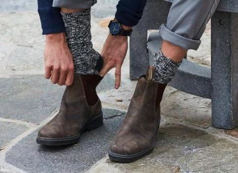 Ankle Boot Socks, How To Wear Socks With Ankle Boots, How To Wear Slouch Socks, Socks With Chelsea Boots, Boot Socks How To Wear, Calf Socks Outfit, Chelsea Boots With Socks, Chelsea Boots With Leggings, Socks With Ankle Boots