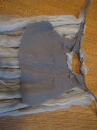 Gandalf Costume Diy, Diy Gandalf Costume, Gandalf Cosplay, Gandalf Costume, Diy Beard, Easy Diy Costumes, Gandalf The Grey, I Love Halloween, Yarn Bee