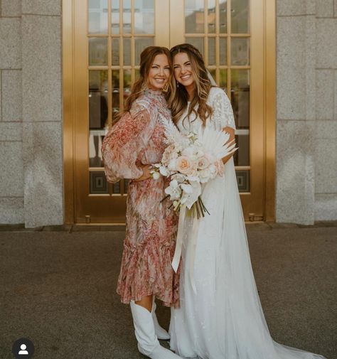 Dallin And Alyssa Mikesell, Alyssa And Dallin Wedding, Alyssa Mikesell, Alyssa Johnson, Gods Hand, Wedding Goals, I Got Married, Dakota Johnson, Dream Ring