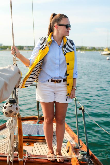 Nautical Yellow on a Boat Yacht Party Outfit, Boat Attire, Preppy Vest, Sailing Fashion, Ladybug Outfits, Nautical Outfits, Preppy Women, Prep Style, Boating Outfit