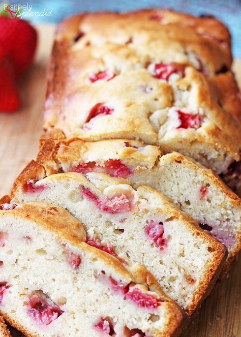 Strawberry Bread Recipe, Strawberry Banana Bread Recipe, Strawberry Bread Recipes, Strawberry Banana Bread, Roasted Strawberry, Cream Cheese Bread, Strawberry Bread, Homemade Bread Recipes Easy, Cloud Bread