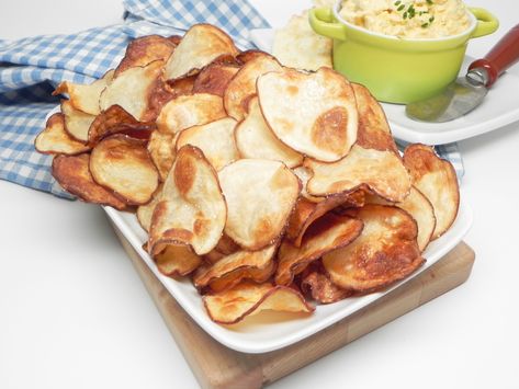 Air Fryer Salt and Vinegar Potato Chips Air Fryer Potato Chips Salt And Vinegar, Salt And Vinegar Chips Air Fryer, Fry Chips, Chips Air Fryer, Salt And Vinegar Chips, Air Fryer Chips, Air Fryer Potato Chips, Vinegar Chips, Salt And Vinegar Potatoes