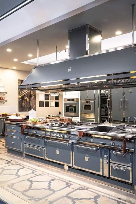 Chefs Kitchen Design, Latest Modular Kitchen Design, Officine Gullo, Restaurant Kitchen Design, Commercial Kitchen Design, Modern Kitchen Design Black, Modern Kitchen Design Small, Modular Kitchen Design, Dream Kitchens Design