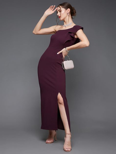 #ValentinesDay #RomanticVibes #PurplePassion #ElegantStyle #MysticVibes #off-shoulder Plum Gown, Party Wear Casual, Maxi Dress Plus Size, Plum Dress, Ruffled Maxi Dress, Plus Size Maxi Dresses, Red Prom Dress, Party Wear Dresses, Dress Plus Size