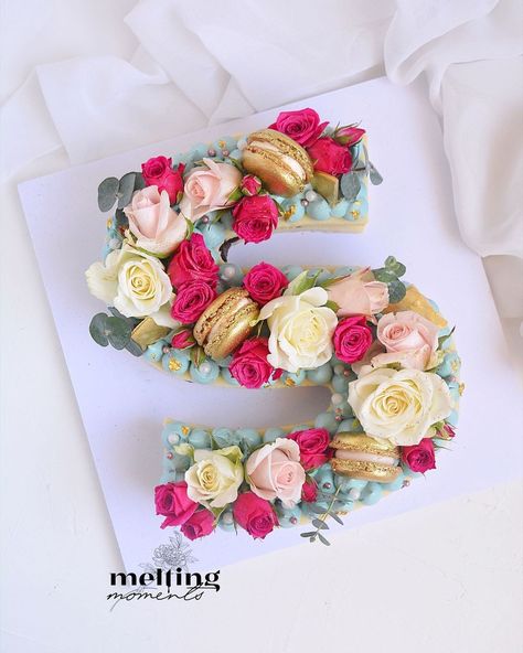 Wilton Letter Cake Pan Ideas, Melting Moments, Number Cakes, Cake Pans, 5th Birthday, Cake Cookies, Cake Designs, Mother’s Day, Floral Wreath