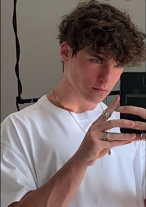 Perm Hair Men, Types Of Perms, Messy Hair Boy, Mens Haircuts Short Hair, Men Haircut Curly Hair, Mens Hairstyles Thick Hair, Wavy Hair Men, Short Brown Hair, Wavy Haircuts