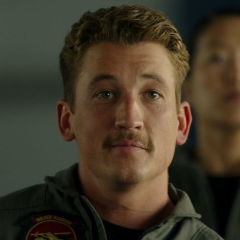 Rooster Top Maverick, Rooster Topgun, Miles Teller Rooster, Bradley Rooster Bradshaw, Mile Teller, Bradley Bradshaw, Army Of Two, Rustic Winter Wedding, Glen Powell