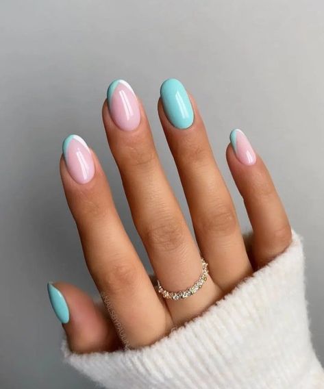 Turquoise Nail Designs, Short Oval Nails, Short French Tip Nails, Aqua Nails, Summer Nail Designs, Summer Manicure, Short Square Nails, Round Nails, Short Nail Designs