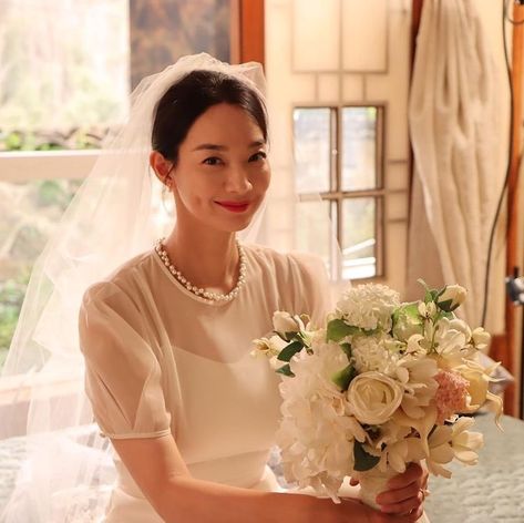 Hometown Cha Cha, Hometown Cha Cha Cha, Shin Min Ah, Wedding Movies, Cute Love Stories, Feminine Aesthetic, Korean Actress, Drama Movies, Cute Love