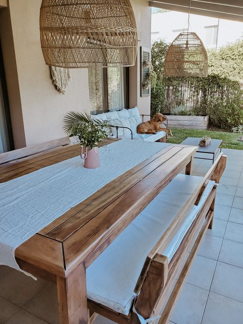 Renovando la mesa de madera de mi galería / VERO PALAZZO Cama Ikea, Mesa Exterior, Patio Gazebo, Roof Deck, Pisa, Design Inspo, Glamping, Home Deco, Home Interior Design