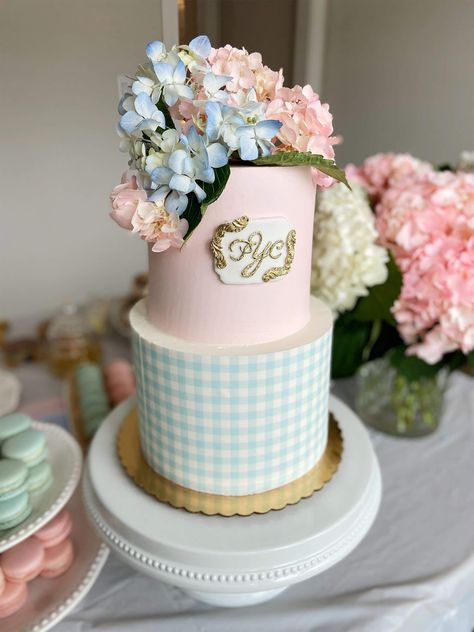 Sweet Southern Soirée: Planning a First Birthday Party - Just Peachy Southern Birthday Cake, Grandmillenial Birthday Party, Pink Gingham Cake, Grand Millennial First Birthday, Southern Birthday Party Ideas, Classy First Birthday, Southern Birthday Party, Belle Birthday Party Cake, Gingham Birthday Cake