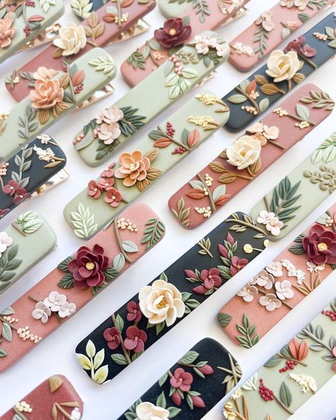 Polymer Clay Hair Clips Tutorials, Cute Clay Hair Clips, Polymer Hair Clips, Polymer Clay Barrettes, Polymer Clay Barrettes Hair Clips, Clay Hair Clips, Polymer Clay Books, Clay Embroidery, Flowers Instagram