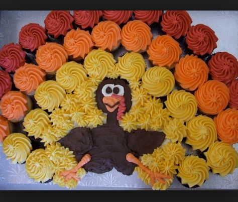 Turkey Cupcake Creation Thanksgiving Chocolates, Chocolate Turkey, Turkey Cupcakes, Turkey Cake, Thanksgiving Cupcakes, Turkey Treats, Pull Apart Cupcake Cake, Pull Apart Cake, Thanksgiving Cakes