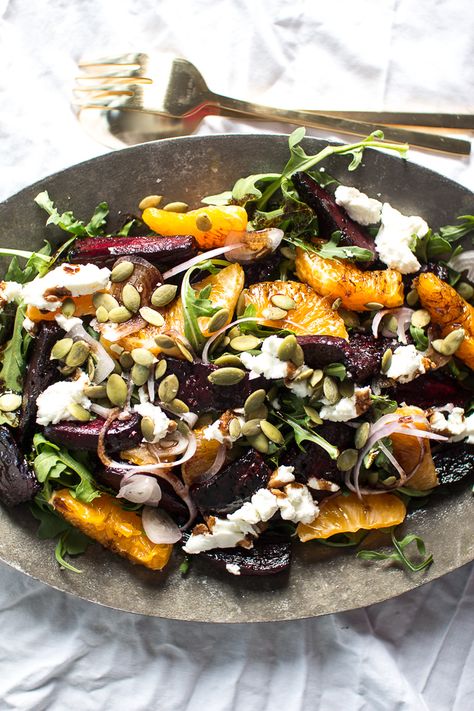 Earthy Food, Salad With Pumpkin Seeds, Vegetable Crisps, Pumpkin Seed Recipes, Vegan Salads, Vegetable Gardens, Eat Salad, Roasted Beets, Vegetarian Meals