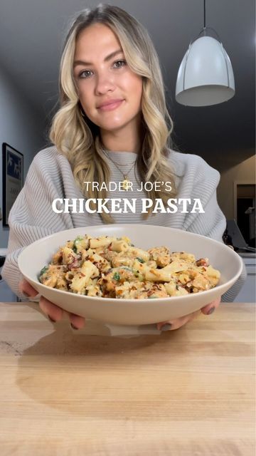 Trader Joe's Pasta Recipe, Trader Joes Pasta Recipe, Trader Joes Pasta Recipes Dinners, Trader Joes Pasta, Tomato Basil Chicken Pasta, Trader Joes Recipes Dinner, Tomato Chicken Pasta, Chicken Basil Pasta, Sundried Tomato Chicken