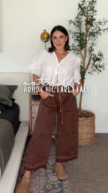 Nina Caviggiola • momhood & midsize style on Instagram: "Comment NEED and I’ll dm ya links!   My little boho chic outfit for early fall! Wearing regular bra with the top 💪🏽   Midsize mom style, free people inspired, mom outfit, fall outfit, Amazon style." Boho Chic Mom Style, Midsize Mom Outfits Fall, Midsize Boho Outfits, Midsize Fall Outfits 2024, Midsize Outfits Summer, Fall Outfit Amazon, Midsize Ootd, Soft Alt, Midsize Fall Outfits