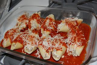 Lynn's Favorite Recipes: Eggplant Stuffed Shells Eggplant Stuffed Shells, Recipes Eggplant, Eggplant Stuffed, Stuffed Pasta, Csa Recipes, Pasta Dish, Stuffed Shells, Cottage Cheese, Pasta Dishes