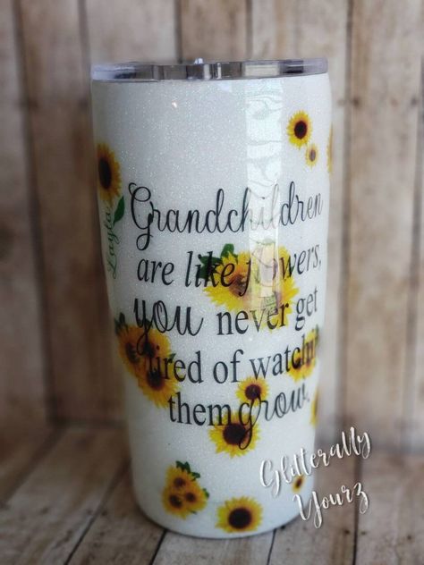 Grandma Tumbler Cups, Grandma Tumbler Ideas, Sunflower Cup, Glitter Things, Tumbler Cups Personalized, Epoxy Cups, Cricut Svgs, Small Sunflower, Baby Art Projects