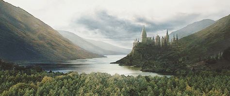 weheartit.com - Fantasy Landscape Hogwarts Painting, Academia Aesthetic Wallpaper, Dark Academia Aesthetic Wallpaper, Harry Potter Wiki, Harry Potter Art Drawings, Harry Potter Painting, Harry Potter Room Decor, Harry Potter Background, Theme Harry Potter