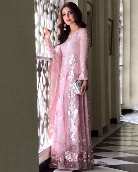 Maya Ali Dresses, Asian Wedding Dress Pakistani, Mukaish Work, Dupatta Border, Pink Anarkali, Chiffon Pants, Maya Ali, Asian Wedding Dress, Wedding Dress Outfit