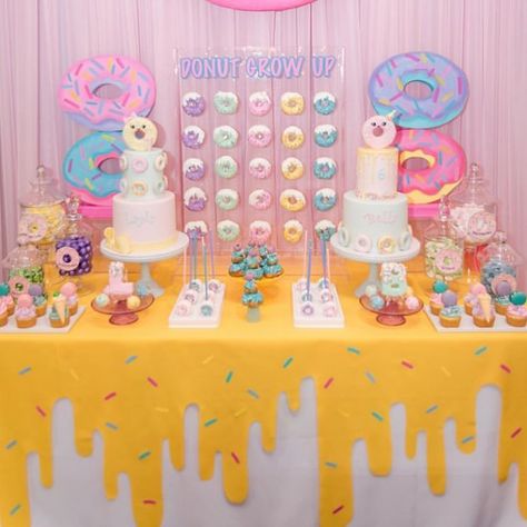 Donuts With Grownups Decorations, Donut Wall Birthday, Donut Backdrop, Donut Grow Up Party, Donut Party Decorations, Cool Backdrops, Grown Up Parties, Donut Wall, Candyland Party