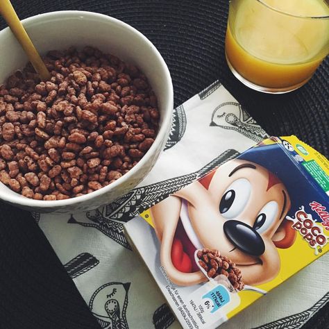 Childhood Breakfast, Pink Violin, Food Polls, Coco Pops, Brand Food, British Food, Cereal Pops, Yummy Food Dessert, I Love Food