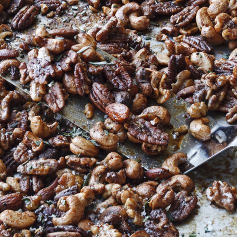 Chipotle and Rosemary Roasted Nuts - Barefoot Contessa Thanksgiving Menus, Pecan Halves, Barefoot Contessa Recipes, Spicy Nuts, Ina Garten Recipes, Nut Recipes, Roasted Nuts, Barefoot Contessa, Snack Attack