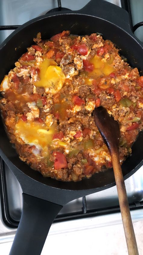 #recette #health #healthyfood #healthyrecipe #food #eat #goodeats #healthcare #yummy #yummyhealthyrecipes #yummyhealthyeasy #fitness #fit #recettefacile #eathealthy #turkish #turkishfood #menemen Turkish Food, Turkish Recipes, Popular Recipes, Delicious Healthy Recipes, Good Eats, Healthy Eating, I Am Awesome, Healthy Recipes, Ethnic Recipes