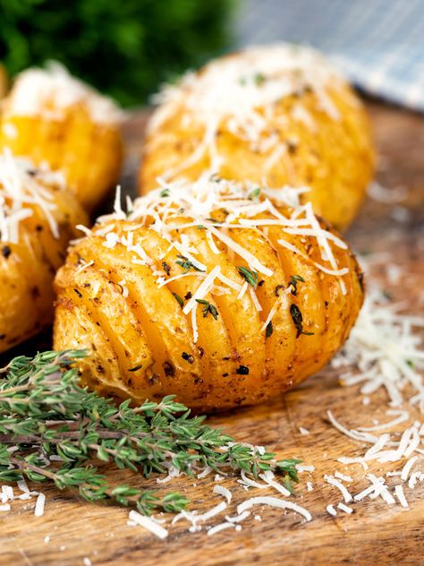 Ip Potatoes, Air Fryer Hasselback Potatoes, Instant Pot Veggies, Air Flyer, Hasselback Potatoes, Air Fryer Oven Recipes, Airfryer Recipes, Simple Nutrition, Air Fryer Dinner Recipes