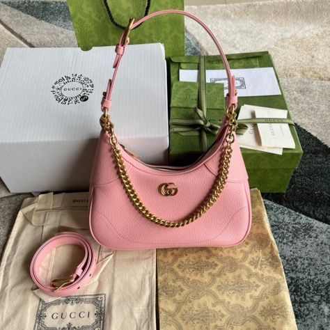 Gucci Aphrodite Bag, Pink Aphrodite, Trendy Bags, Trendy Handbags, Chain Design, Small Shoulder Bag, Aphrodite, Pink Bag, Luxury Handbags