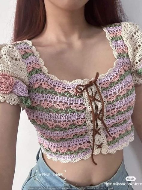 Crochet Top Dress, Crochet Top Outfit, Mode Crochet, Crochet Tops Free Patterns, Crochet Clothing And Accessories, Kawaii Crochet, Crochet Summer Tops, Crochet Stitches For Beginners, Crochet Fashion Patterns